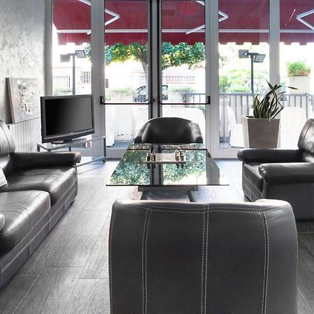 Hotel Saxon Rimini Zewnętrze zdjęcie