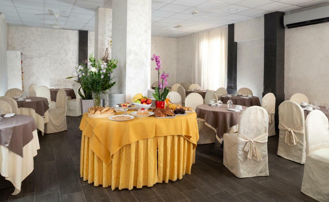 Hotel Saxon Rimini Zewnętrze zdjęcie